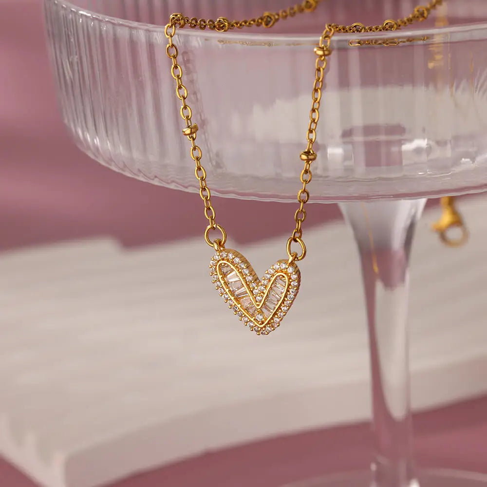 White Zircon Heart Pendant Stainless Steel Necklaces for Women Gold Color Wedding Zircon Choker Necklace Jewelry Accessories BFF