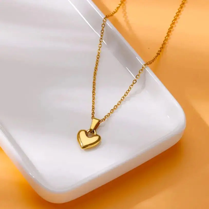 Classic Heart Stainless Steel Pendant Necklace for Women Gold Color Wedding Party Chain Necklaces Jewelry Accessories Gift BFF